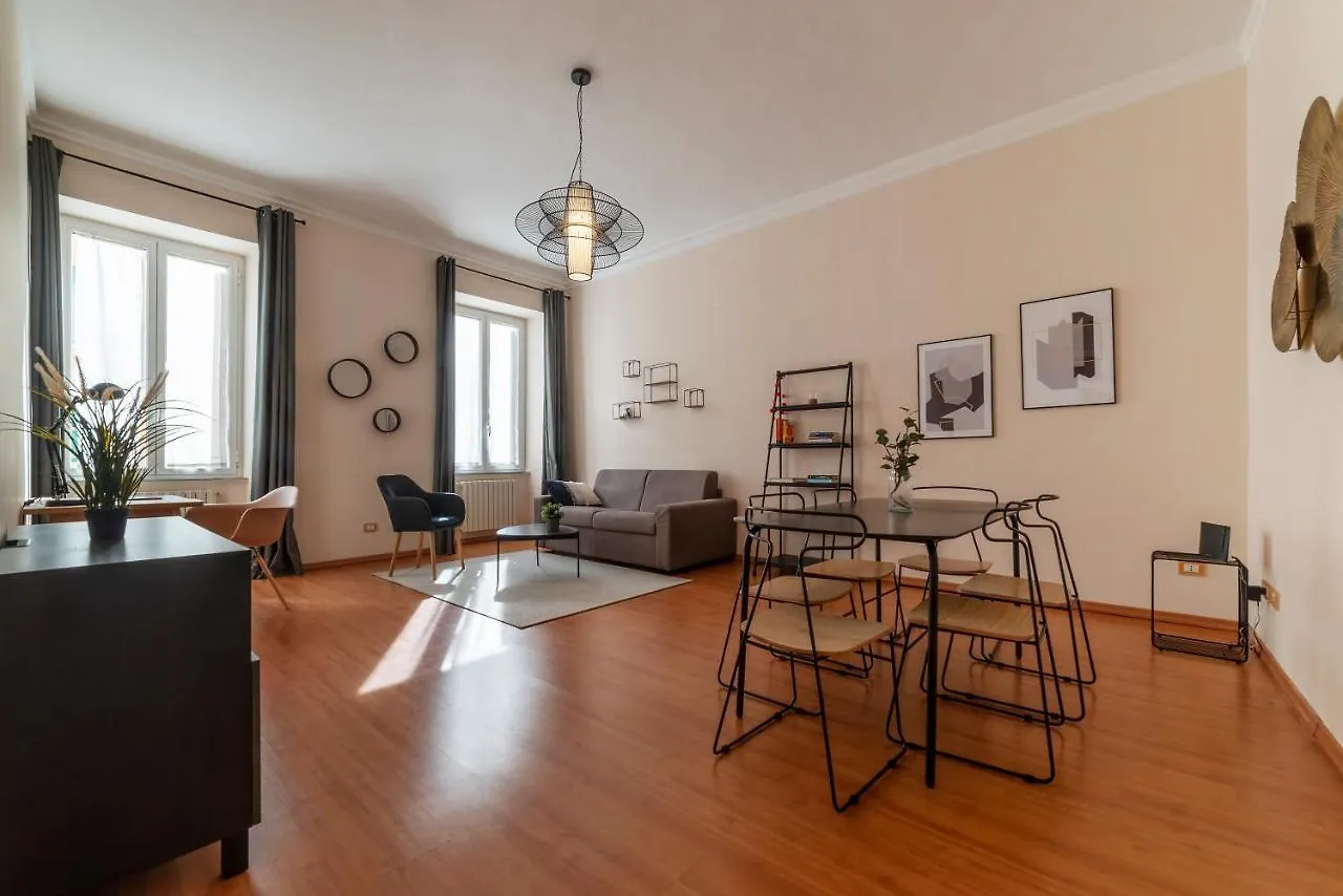 Rione Prati Apartment - Mm Lepanto location
